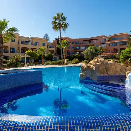 Limnaria Gardens Classic Apartment Paphos