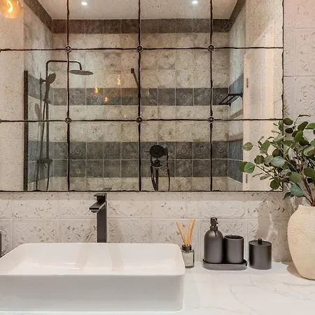 Limnaria Gardens Classic *