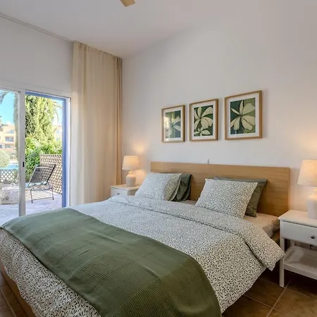 Limnaria Gardens Classic Daire Pafos