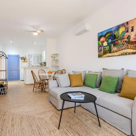 Limnaria Gardens Classic Apartment *