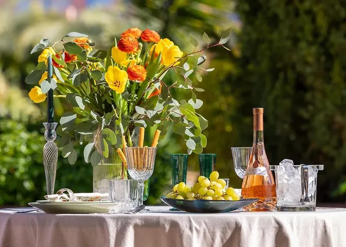 Limnaria Gardens Classic Apartament *